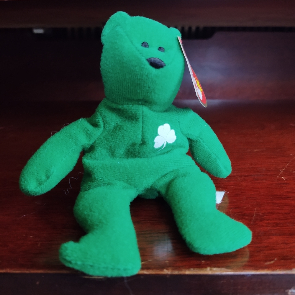 Erin the bear mini